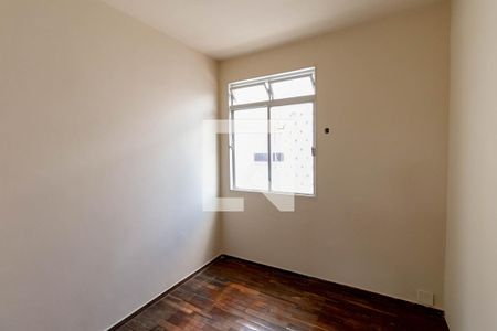 Quarto 1 de apartamento para alugar com 3 quartos, 70m² em Padre Eustáquio, Belo Horizonte