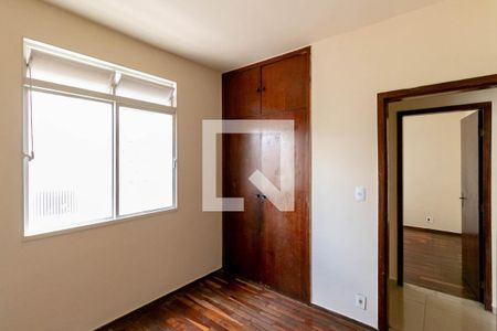 Quarto 2 de apartamento para alugar com 3 quartos, 70m² em Padre Eustáquio, Belo Horizonte