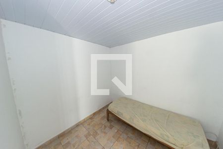 Quarto de apartamento para alugar com 2 quartos, 50m² em Marechal Hermes, Rio de Janeiro