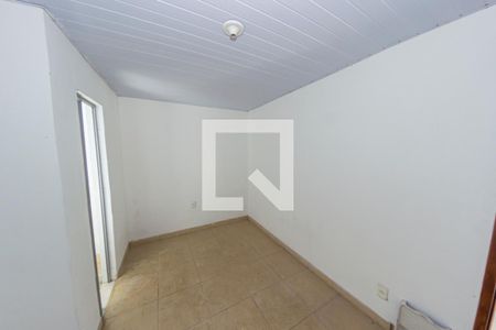 Sala de apartamento para alugar com 2 quartos, 50m² em Marechal Hermes, Rio de Janeiro