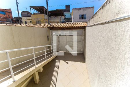 Vista de casa para alugar com 3 quartos, 164m² em Vila Carolina, São Paulo