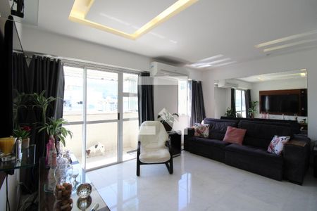 Apartamento à venda com 180m², 3 quartos e 2 vagasSala