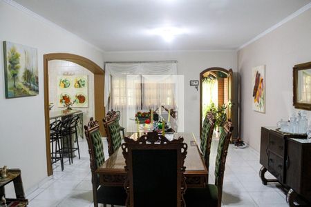 Casa à venda com 761m², 3 quartos e 6 vagas Casa à venda com 761m², 3 quartos e 6 vagasSótão