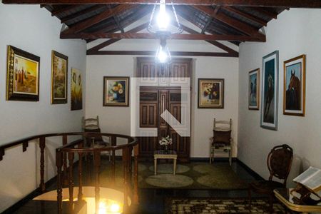 Casa à venda com 761m², 3 quartos e 6 vagas Casa à venda com 761m², 3 quartos e 6 vagasSótão