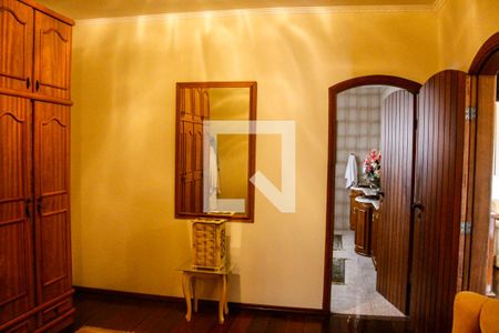 Casa à venda com 761m², 3 quartos e 6 vagas Casa à venda com 761m², 3 quartos e 6 vagasCloset da suíte 1