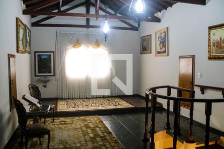 Casa à venda com 761m², 3 quartos e 6 vagas Casa à venda com 761m², 3 quartos e 6 vagasSótão