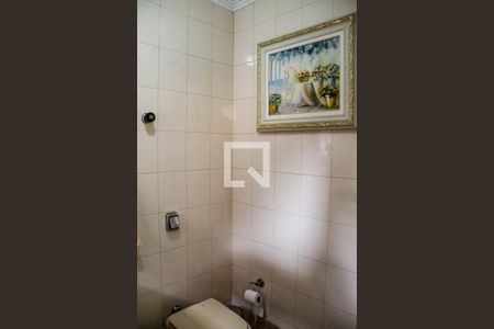Casa à venda com 761m², 3 quartos e 6 vagas Casa à venda com 761m², 3 quartos e 6 vagasLavabo 2