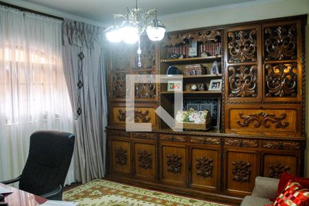 Casa à venda com 761m², 3 quartos e 6 vagas Casa à venda com 761m², 3 quartos e 6 vagasEscritório