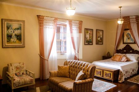Casa à venda com 761m², 3 quartos e 6 vagas Casa à venda com 761m², 3 quartos e 6 vagasSuíte 2