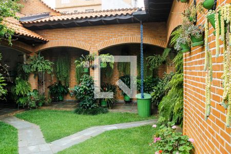 Casa à venda com 761m², 3 quartos e 6 vagas Casa à venda com 761m², 3 quartos e 6 vagasJardim