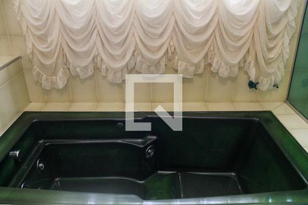 Casa à venda com 761m², 3 quartos e 6 vagas Casa à venda com 761m², 3 quartos e 6 vagasBanheiro da Suíte 3