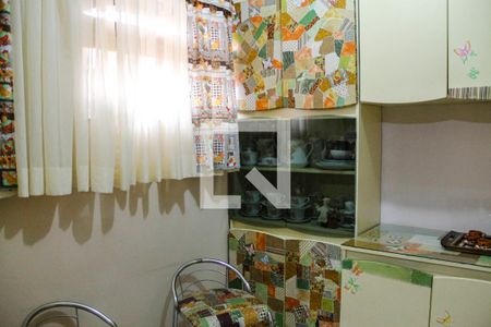 Casa à venda com 761m², 3 quartos e 6 vagas Casa à venda com 761m², 3 quartos e 6 vagasDespensa