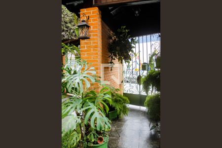 Casa à venda com 761m², 3 quartos e 6 vagas Casa à venda com 761m², 3 quartos e 6 vagasGaragem
