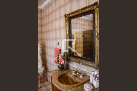 Casa à venda com 761m², 3 quartos e 6 vagas Casa à venda com 761m², 3 quartos e 6 vagasBanheiro da Suíte 2