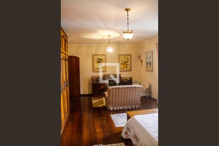 Casa à venda com 761m², 3 quartos e 6 vagas Casa à venda com 761m², 3 quartos e 6 vagasSuíte 2