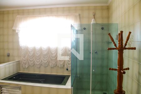 Casa à venda com 761m², 3 quartos e 6 vagas Casa à venda com 761m², 3 quartos e 6 vagasBanheiro da Suíte 3