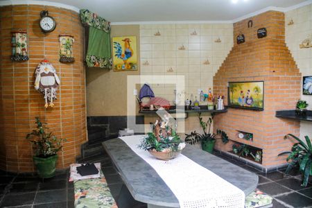 Casa à venda com 761m², 3 quartos e 6 vagas Casa à venda com 761m², 3 quartos e 6 vagasChurrasqueira
