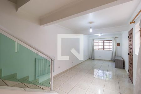 Casa à venda com 94m², 3 quartos e 2 vagasSala