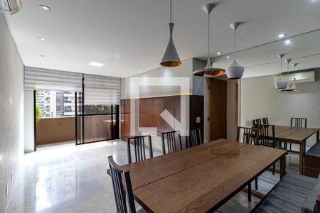 Sala de apartamento para alugar com 3 quartos, 89m² em Vila Olímpia, São Paulo