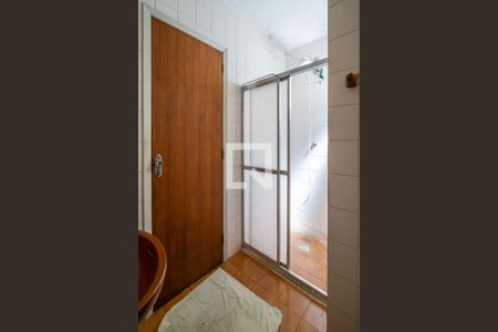 Banheiro de apartamento para alugar com 1 quarto, 36m² em Partenon, Porto Alegre