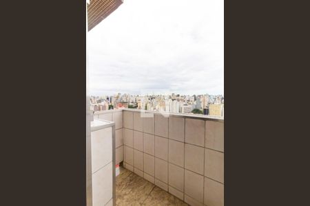 Apartamento à venda com 46m², 1 quarto e sem vaga Apartamento à venda com 46m², 1 quarto e sem vagaVaranda