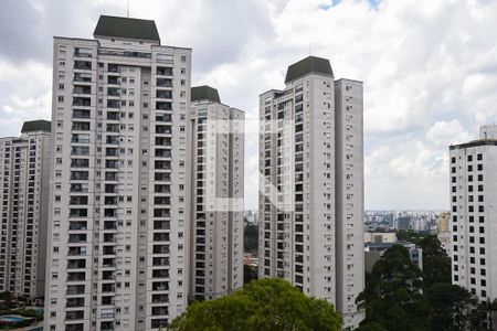 Apartamento à venda com 180m², 4 quartos e 4 vagas Apartamento à venda com 180m², 4 quartos e 4 vagasVista do quarto 2