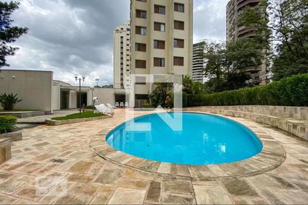 Apartamento à venda com 180m², 4 quartos e 4 vagas Apartamento à venda com 180m², 4 quartos e 4 vagasPiscina