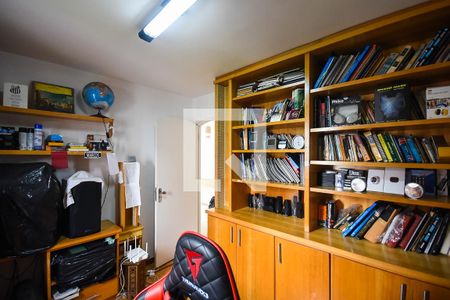 Apartamento à venda com 180m², 4 quartos e 4 vagas Apartamento à venda com 180m², 4 quartos e 4 vagasQuarto 1