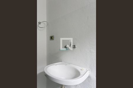 Banheiro de casa para alugar com 1 quarto, 60m² em Penha de França, São Paulo