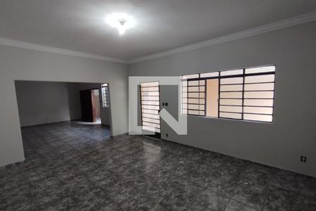 Sala de casa para alugar com 2 quartos, 130m² em Vila Tibério, Ribeirão Preto