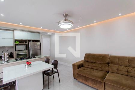 Sala e Cozinha Integrada  de apartamento à venda com 3 quartos, 73m² em Vila Penteado, São Paulo