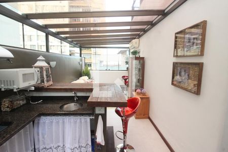 Varanda gourmet de apartamento à venda com 1 quarto, 91m² em Centro Histórico, Porto Alegre