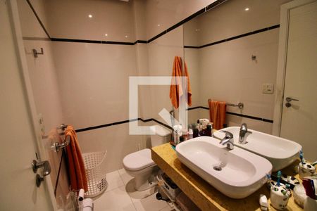 Banheiro Social de casa à venda com 7 quartos, 560m² em Barra da Tijuca, Rio de Janeiro
