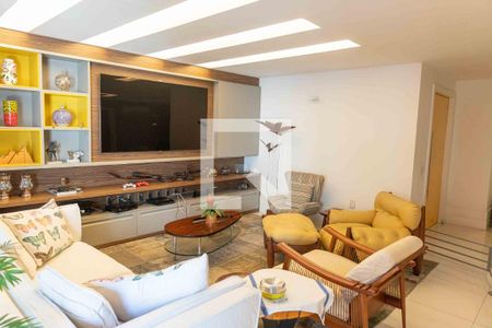 Apartamento à venda com 320m², 5 quartos e 2 vagasSala