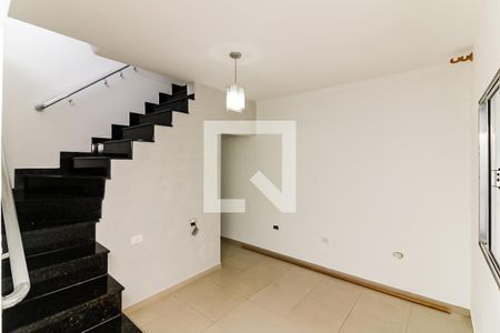 Sala de casa para alugar com 3 quartos, 80m² em Vila Vitorio Mazzei, São Paulo