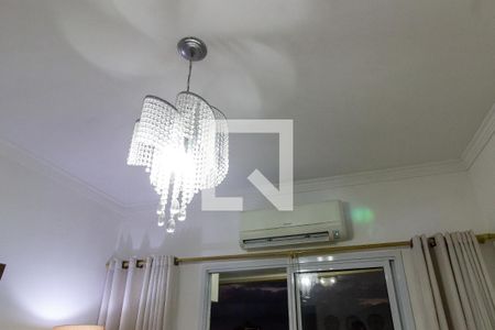 Detalhe da sala de apartamento para alugar com 2 quartos, 75m² em Guilhermina, Praia Grande