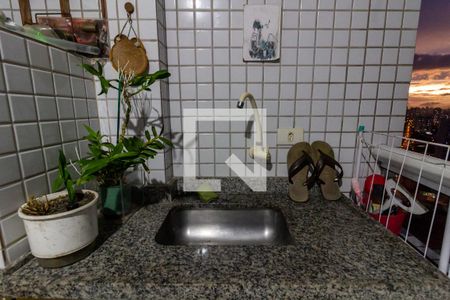 Detalhe da varanda de apartamento para alugar com 2 quartos, 75m² em Guilhermina, Praia Grande