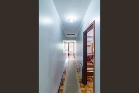 Corredor de casa à venda com 3 quartos, 260m² em Paraíso, Santo André