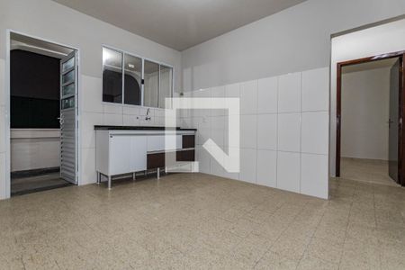 Cozinha de apartamento para alugar com 1 quarto, 50m² em Vila Brás Cubas, Mogi das Cruzes