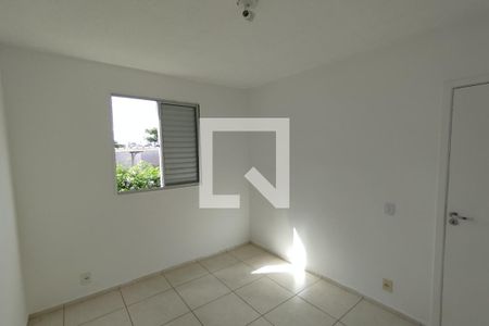 Dormitório 01 de apartamento para alugar com 2 quartos, 47m² em Parque Sao Sebastiao, Ribeirão Preto