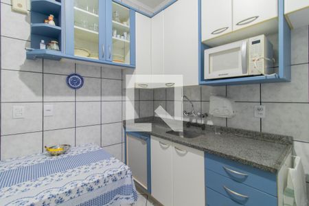 Cozinha de casa de condomínio à venda com 3 quartos, 118m² em Vila Nova, Porto Alegre