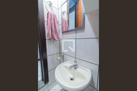 Lavabo de casa de condomínio à venda com 3 quartos, 118m² em Vila Nova, Porto Alegre