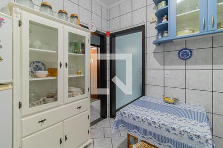 Cozinha de casa de condomínio à venda com 3 quartos, 118m² em Vila Nova, Porto Alegre