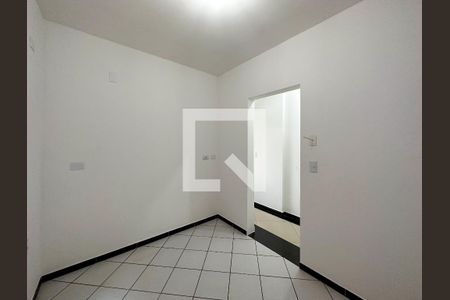 Quarto de kitnet/studio para alugar com 1 quarto, 25m² em Jardim Monte Azul, São Paulo