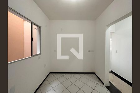 Quarto de kitnet/studio para alugar com 1 quarto, 25m² em Jardim Monte Azul, São Paulo