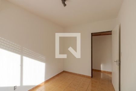 Dormitório 1 de apartamento para alugar com 2 quartos, 48m² em Jardim Sabará, Porto Alegre