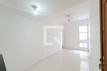 Apartamento à venda com 70m², 2 quartos e sem vagaSala