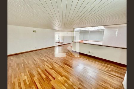Casa à venda com 4 quartos, 520m² em Super Quadra Morumbi, São Paulo