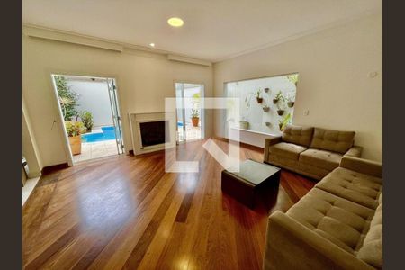 Casa à venda com 4 quartos, 520m² em Super Quadra Morumbi, São Paulo