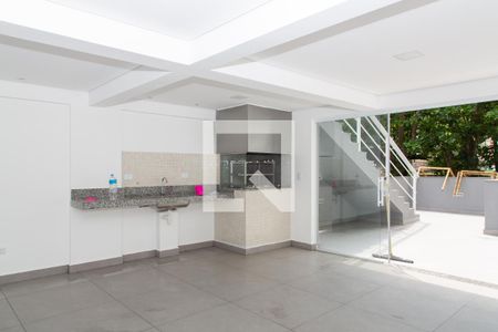 Apartamento para alugar com 138m², 3 quartos e sem vaga Apartamento para alugar com 138m², 3 quartos e sem vagaÁrea Comum - Churarsqueira